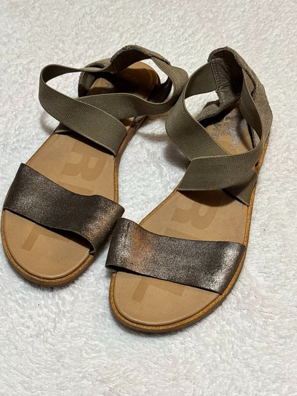 SOREL Ella II Metallic Leather Elastic Strap Flat Sandals Womens 7.5 NL4033